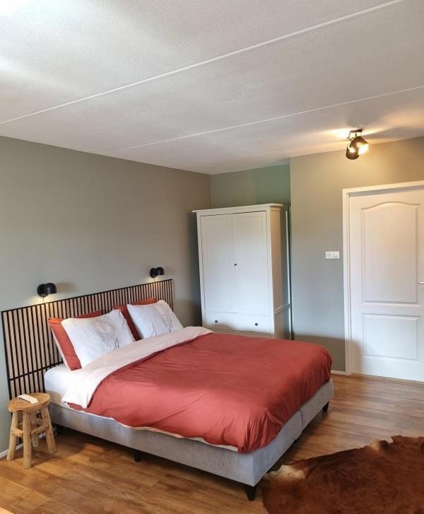 Bed And Breakfast De Dijk Zuid-Beijerland Exterior foto